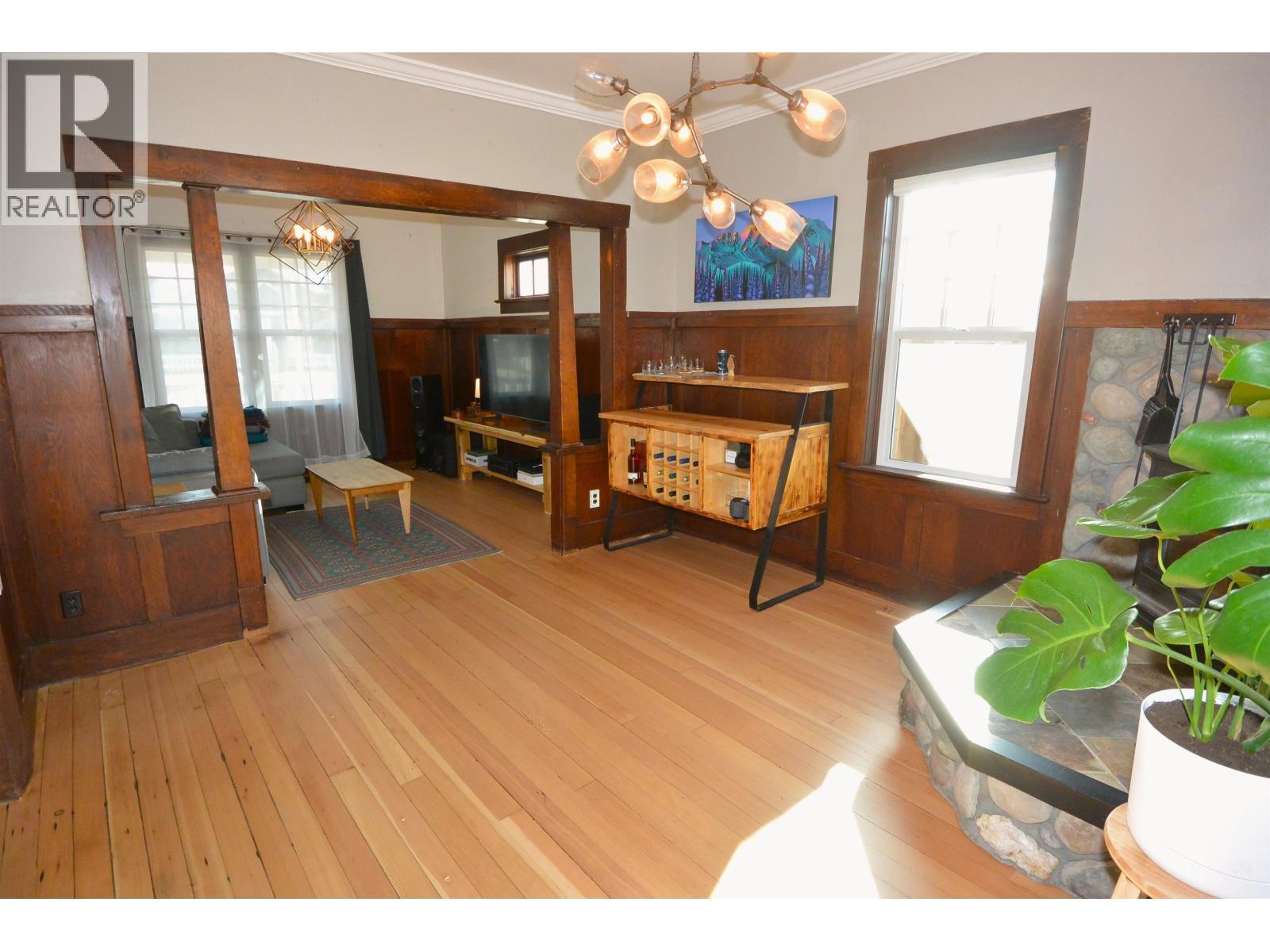 3875 Second Avenue, Smithers, BC - Indoor