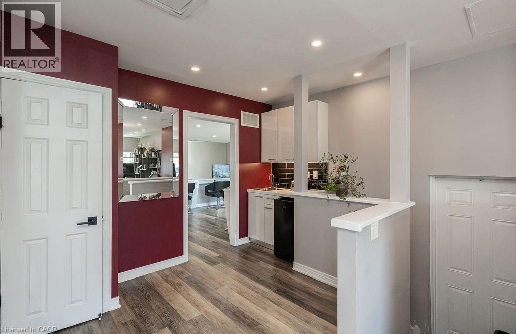 664 Upper James Street, Hamilton, ON