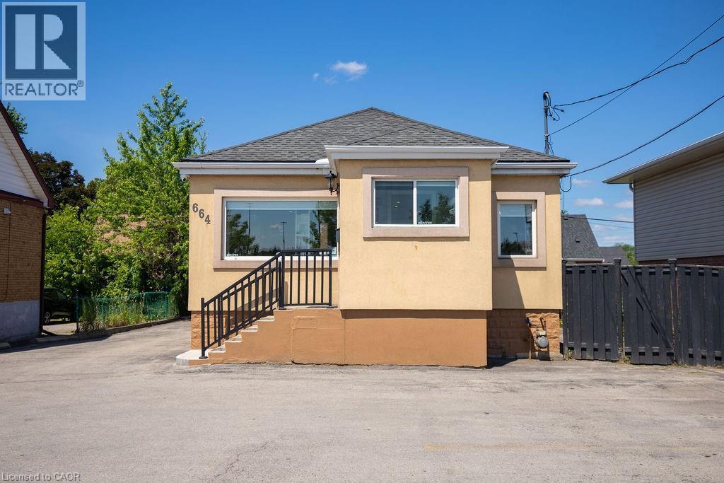 664 Upper James Street, Hamilton, ON