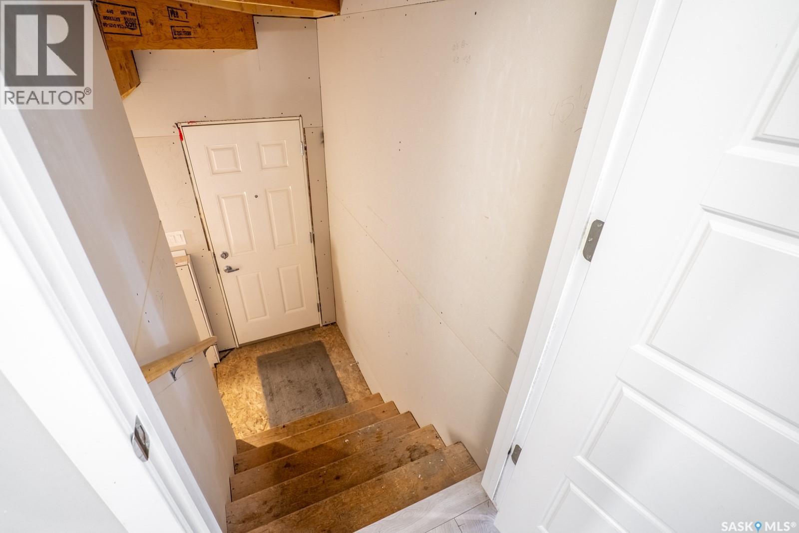 5144 Green Crescent E, Regina, SK - Indoor Photo Showing Other Room