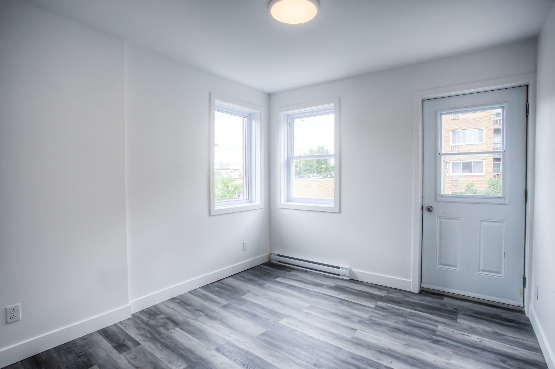 Chambre à coucher principale - 9-4570 Av. Walkley, Montréal (Côte-Des-Neiges/Notre-Dame-De-Grâce), QC - Indoor Photo Showing Other Room