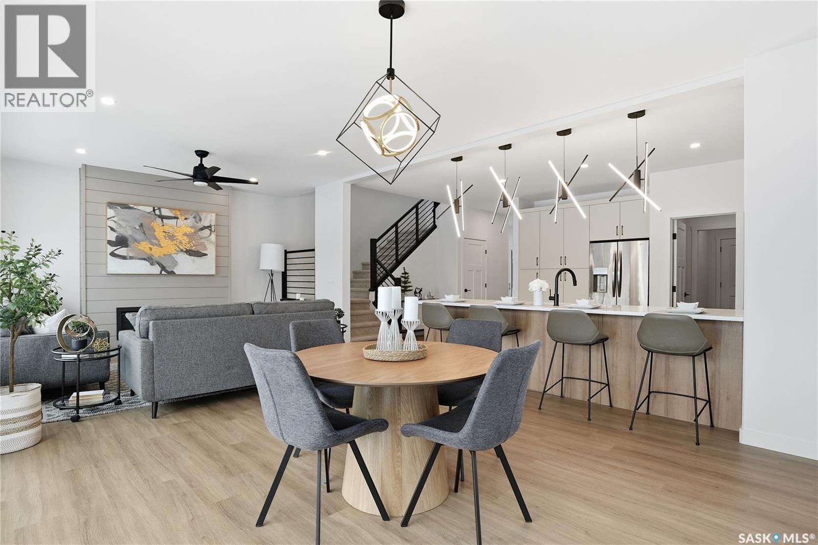 150 Haverstock Crescent, Saskatoon, SK - Indoor Photo Showing Dining Room