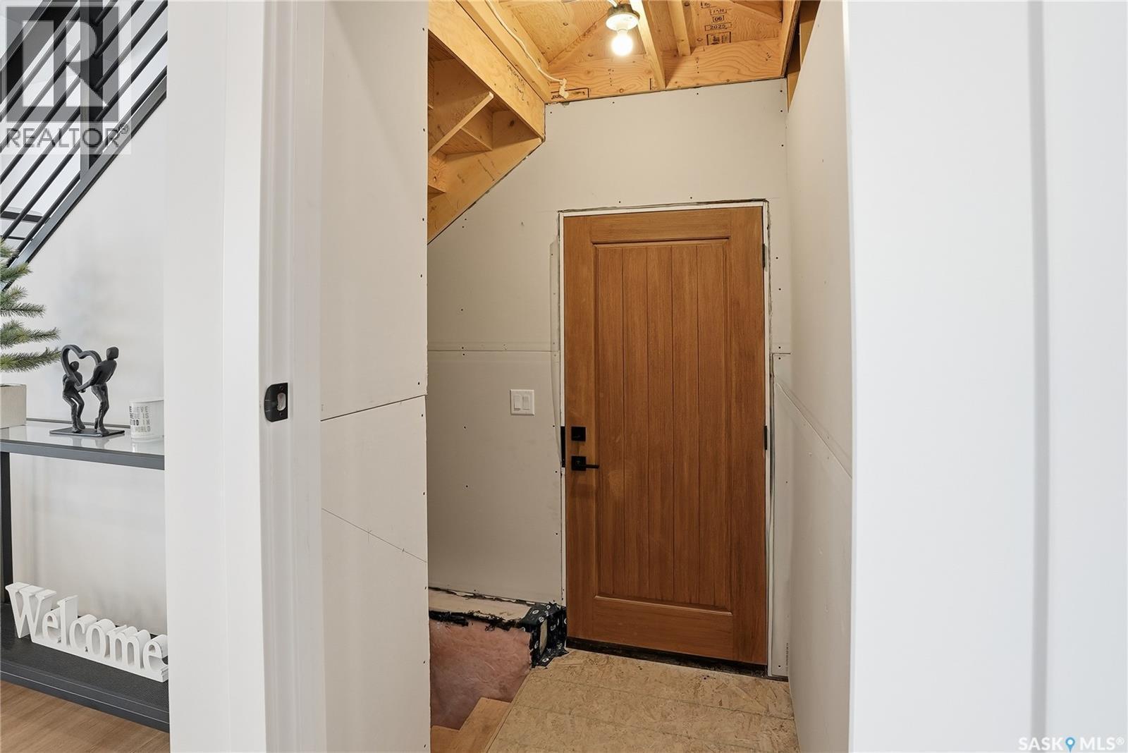 150 Haverstock Crescent, Saskatoon, SK - Indoor Photo Showing Other Room