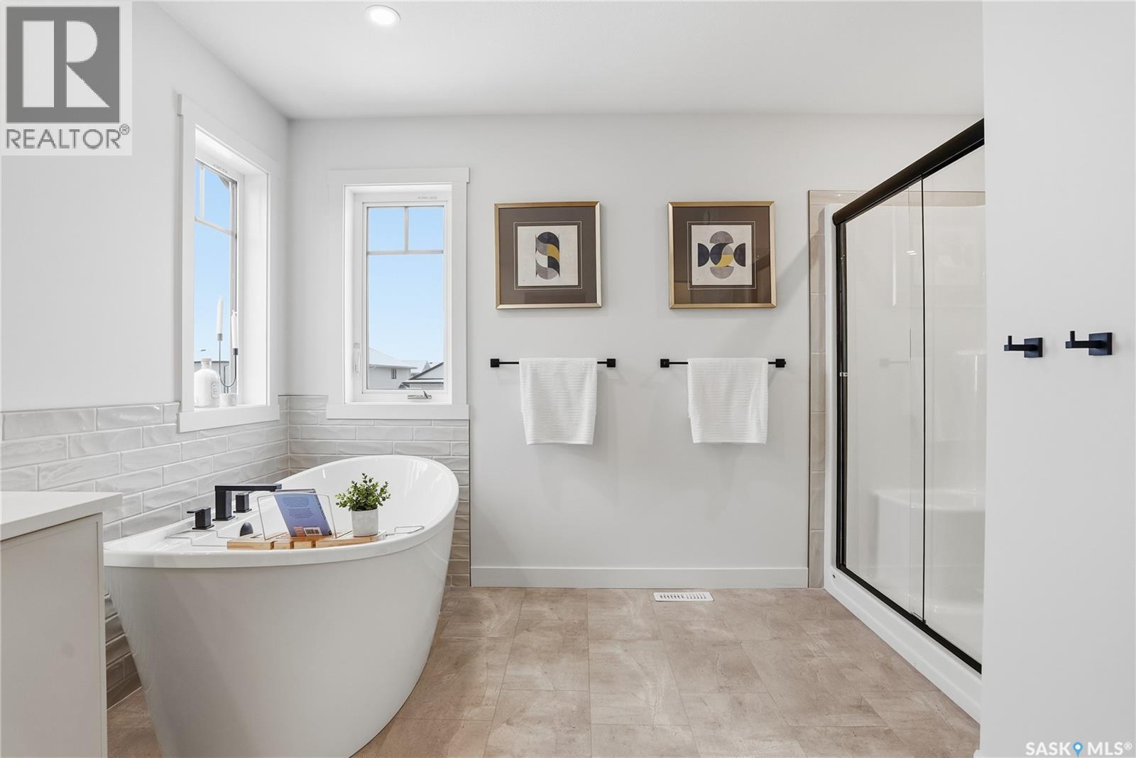 150 Haverstock Crescent, Saskatoon, SK - Indoor Photo Showing Bathroom