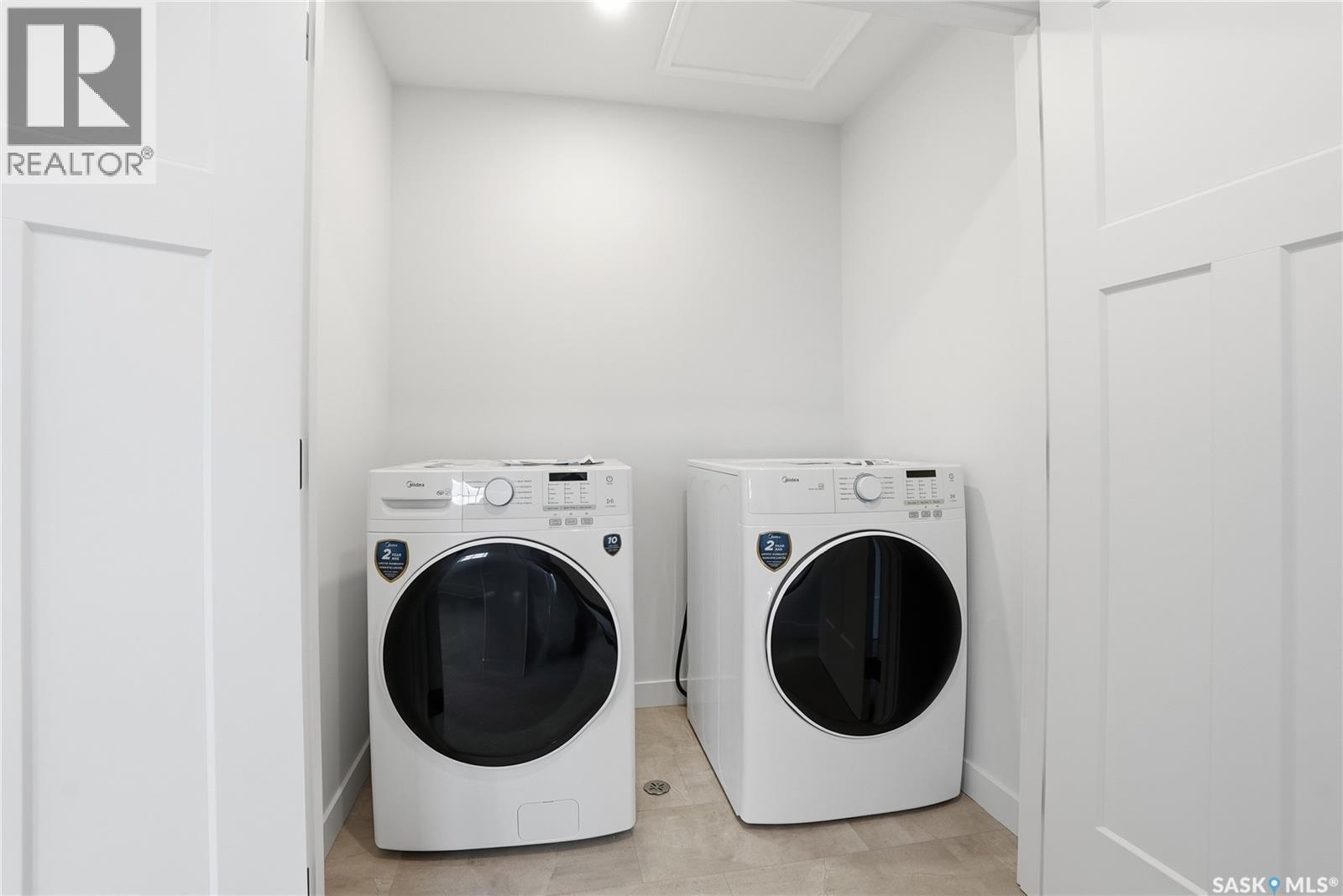 150 Haverstock Crescent, Saskatoon, SK - Indoor Photo Showing Laundry Room