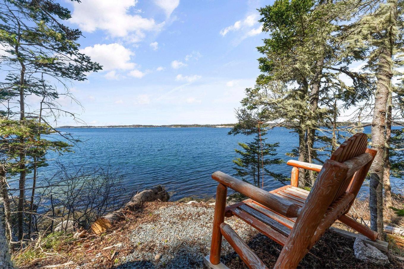 22 Crown Drive, Blind Bay, NS