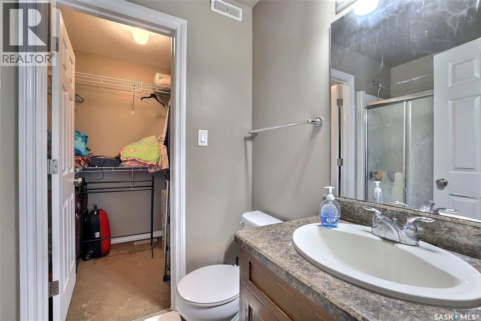 4781 Padwick Avenue, Regina, SK - Indoor Photo Showing Bathroom