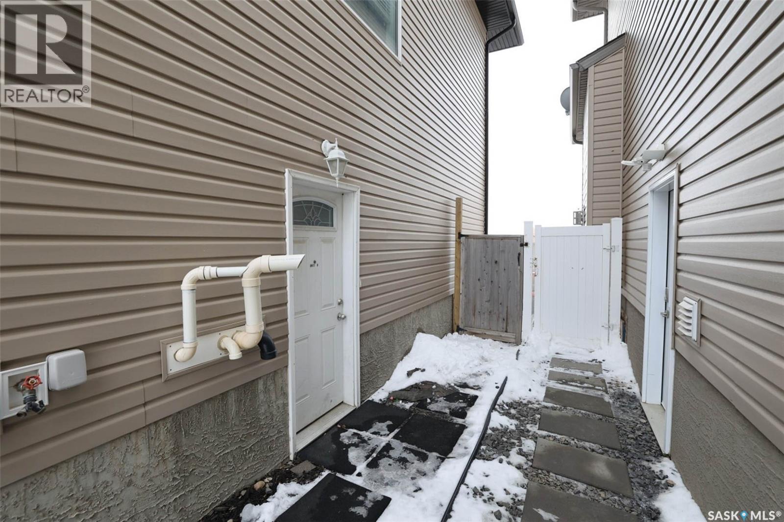 4781 Padwick Avenue, Regina, SK - Outdoor