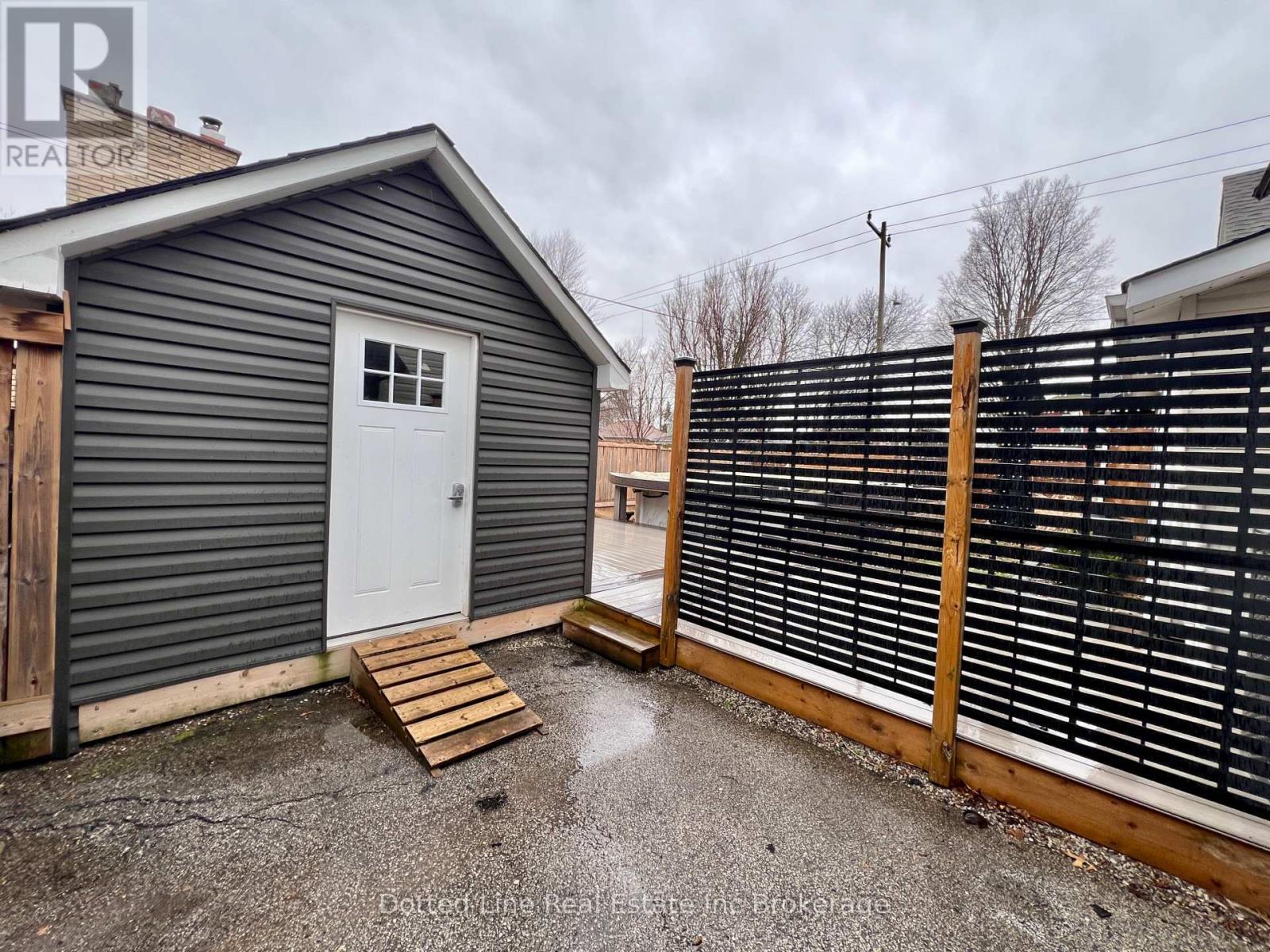 19 Wolf St - 19 Wolf Street, Tillsonburg, ON - Outdoor