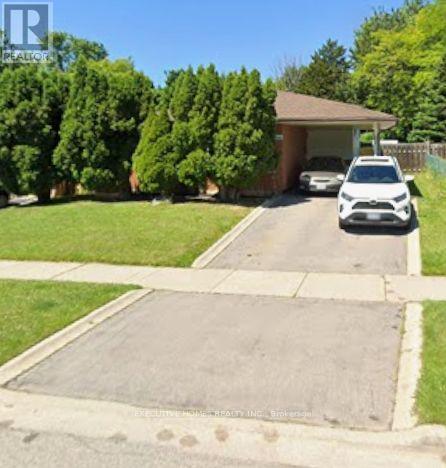 2141 Meadowbrook Road, Burlington, ON - Outdoor