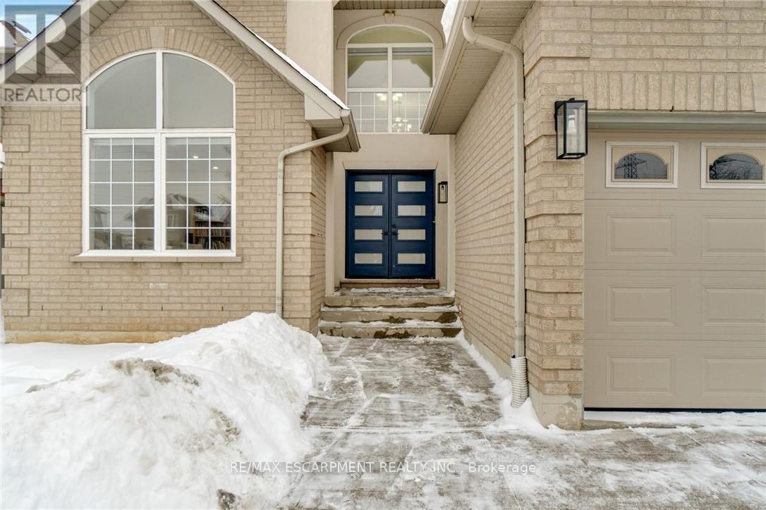 191 Hawkswood Trail, Hamilton, ON - Outdoor With Exterior