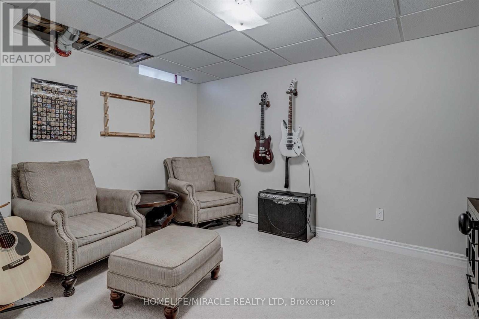 149 Carnwith Drive E, Whitby, ON - Indoor