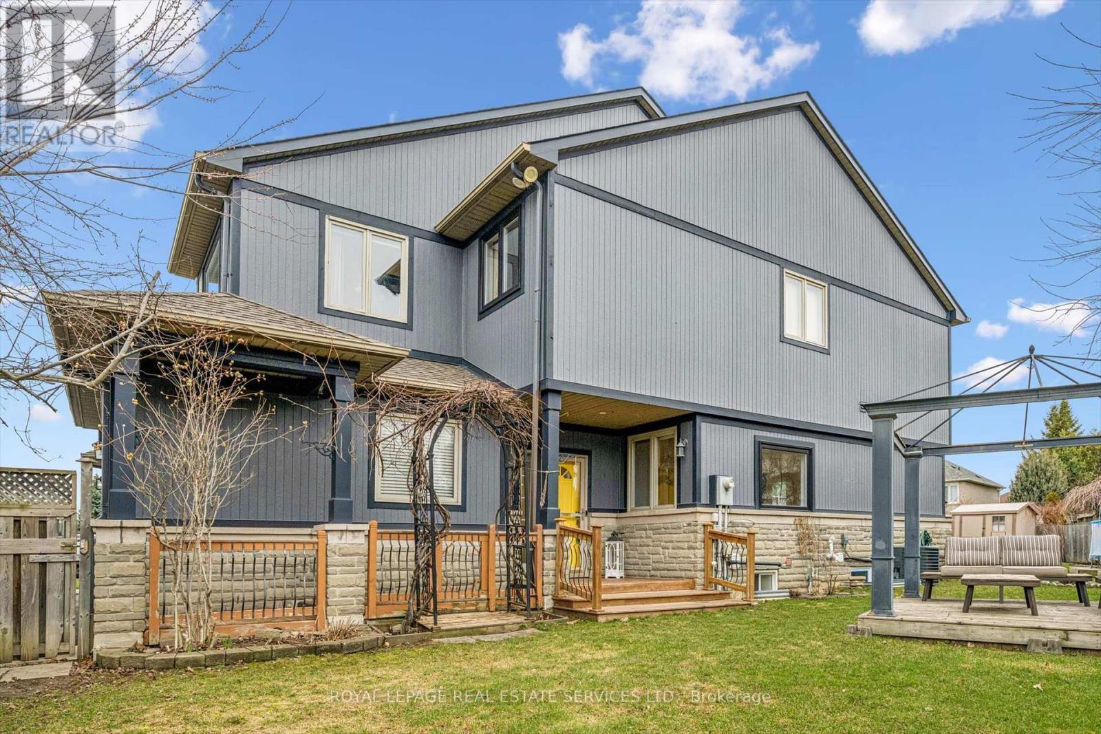 Spacious home on Premium Lot - 1888 Stevington Crescent, Mississauga, ON - Outdoor With Deck Patio Veranda