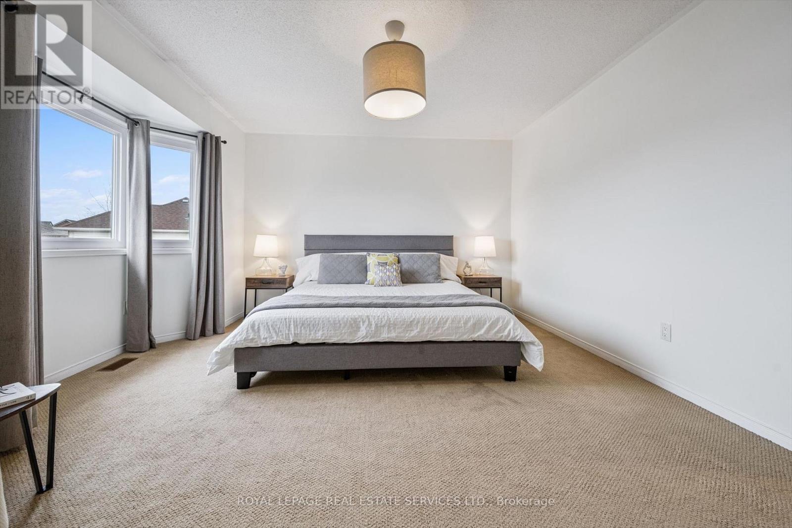 Primary Bedroom - 1888 Stevington Crescent, Mississauga, ON - Indoor Photo Showing Bedroom