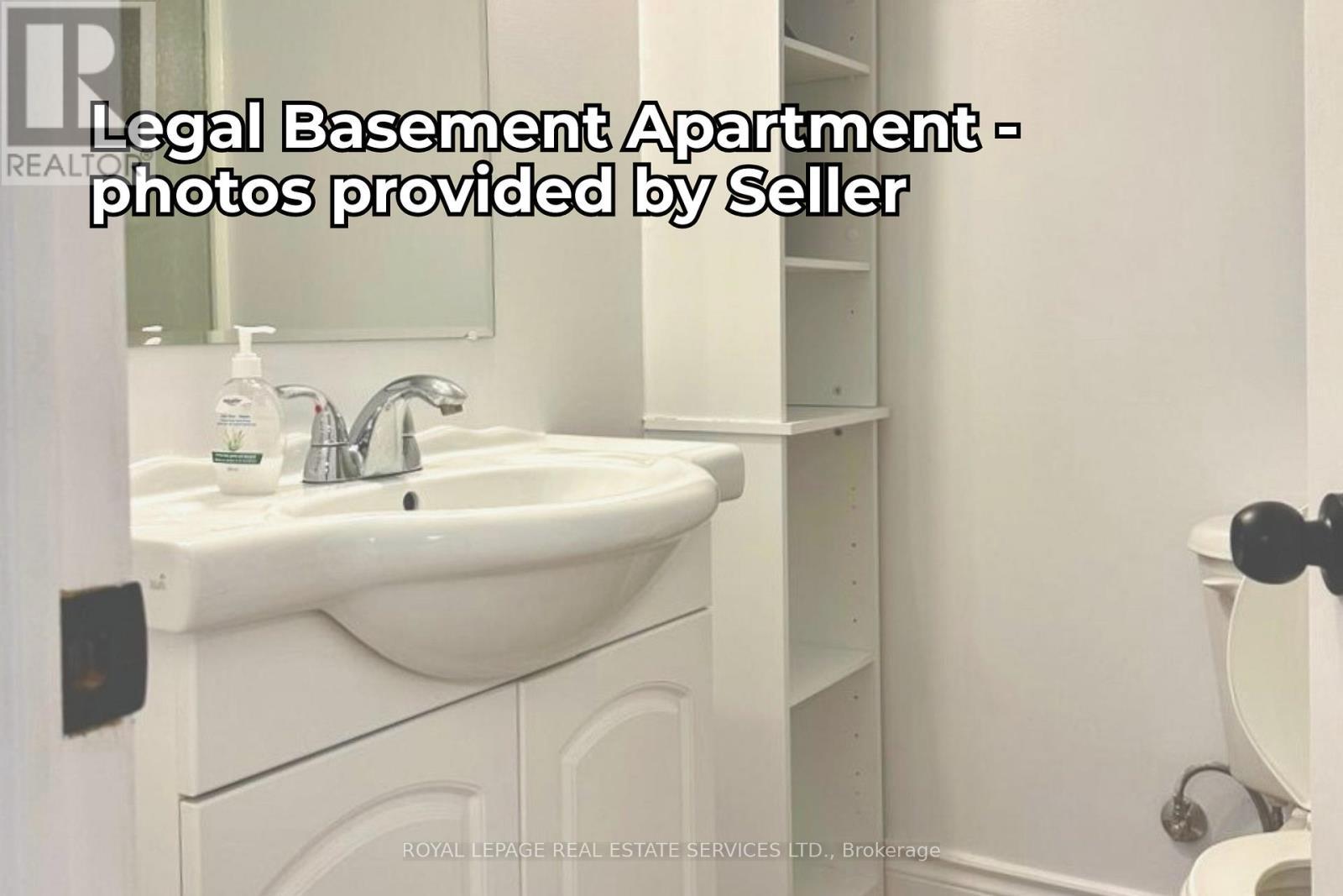 Legal Basement Apartment - 1888 Stevington Crescent, Mississauga, ON - Indoor Photo Showing Bathroom