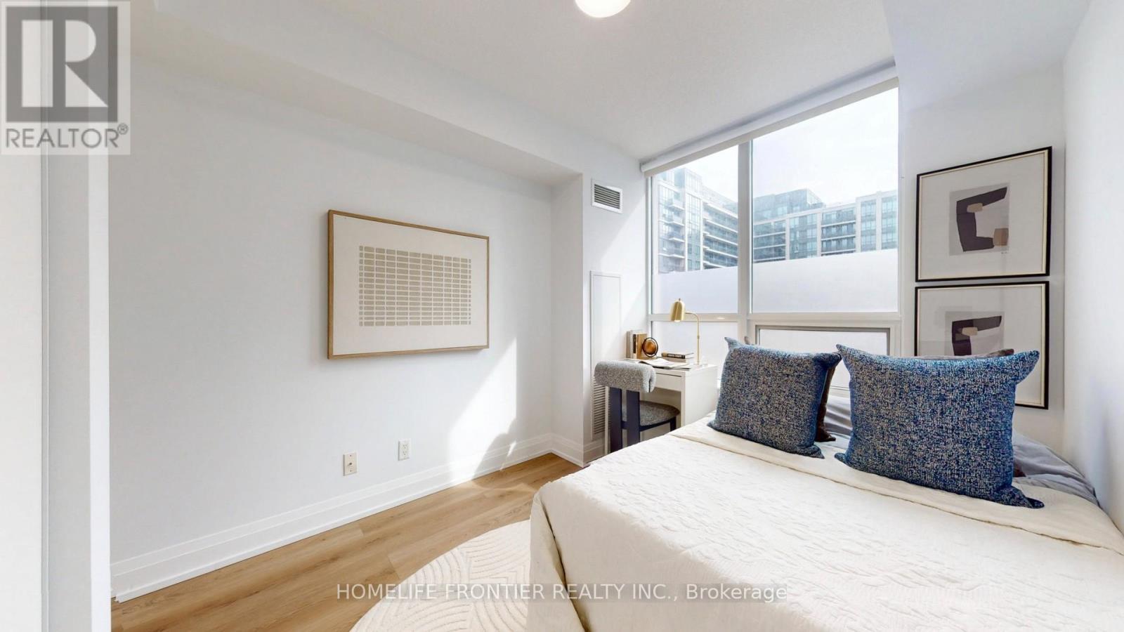 223 - 370 Highway 7 E, Richmond Hill, ON - Indoor Photo Showing Bedroom