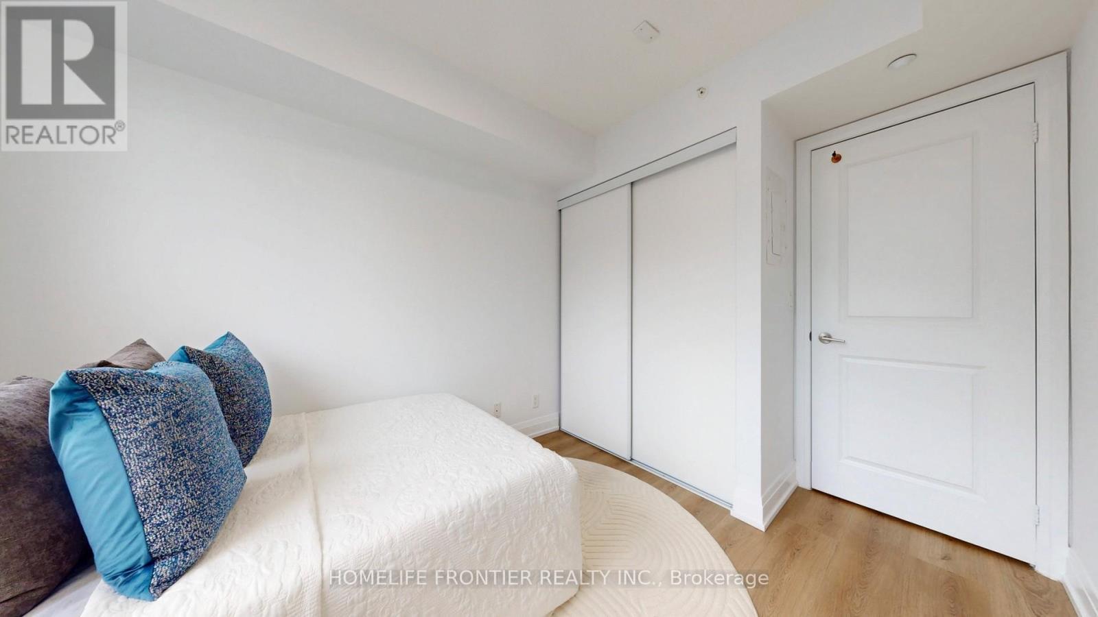 223 - 370 Highway 7 E, Richmond Hill, ON - Indoor Photo Showing Bedroom