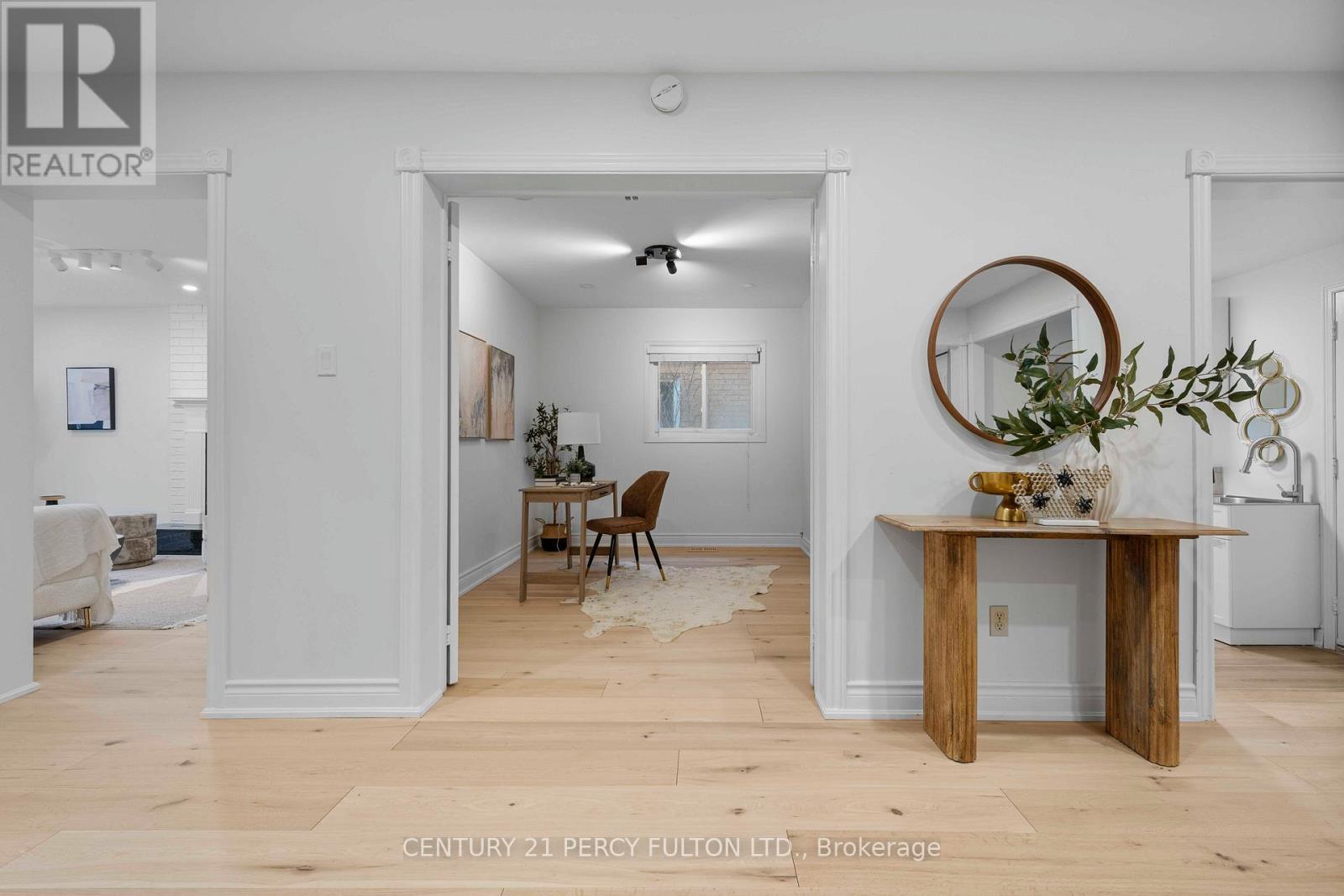 5393 Glen Erin Drive, Mississauga, ON - Indoor Photo Showing Other Room