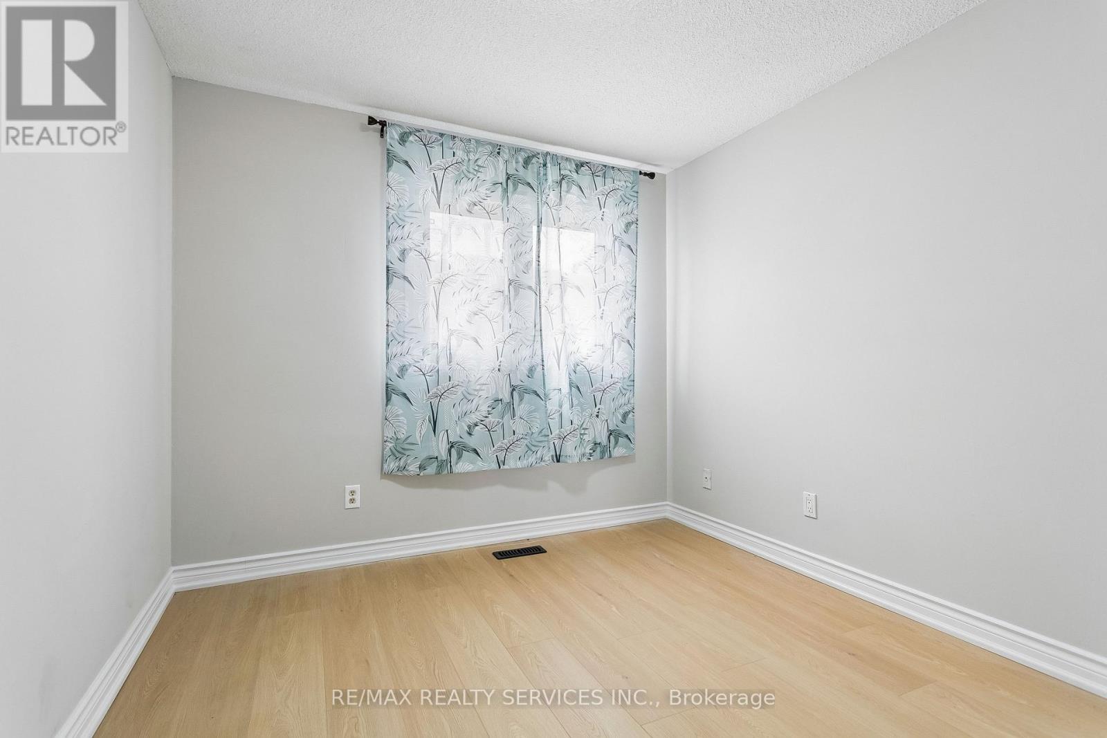 4291 Beacon Lane, Mississauga, ON - Indoor Photo Showing Other Room