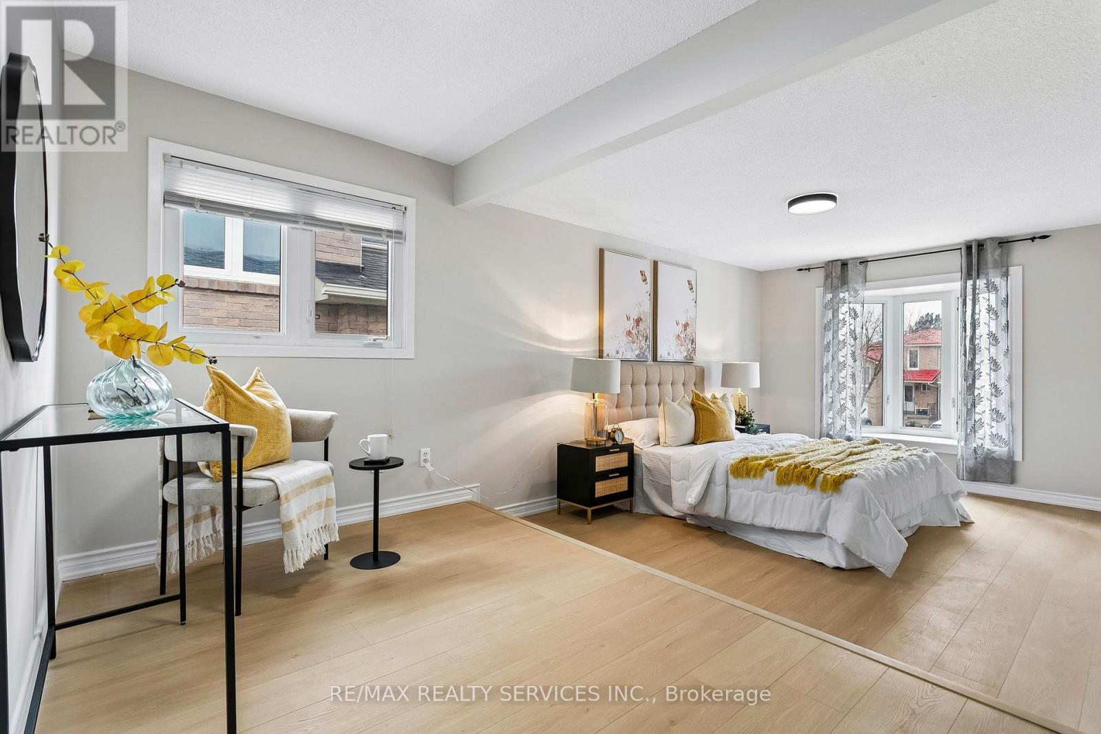 4291 Beacon Lane, Mississauga, ON - Indoor Photo Showing Bedroom