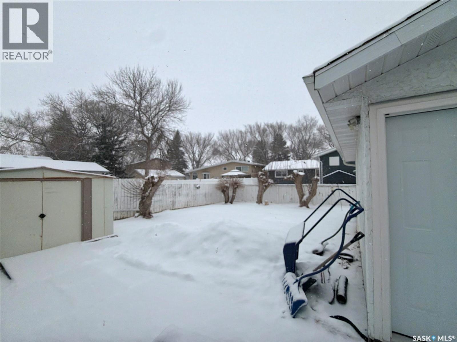 518 Upland Drive, Regina, SK - Outdoor