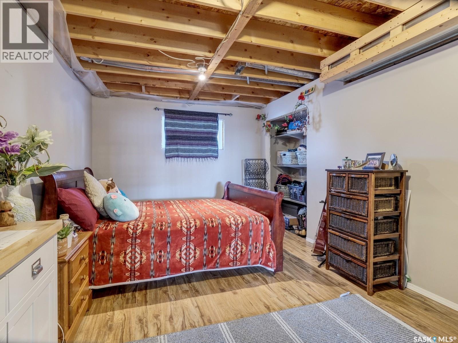 304 2Nd Avenue E, Biggar, SK - Indoor