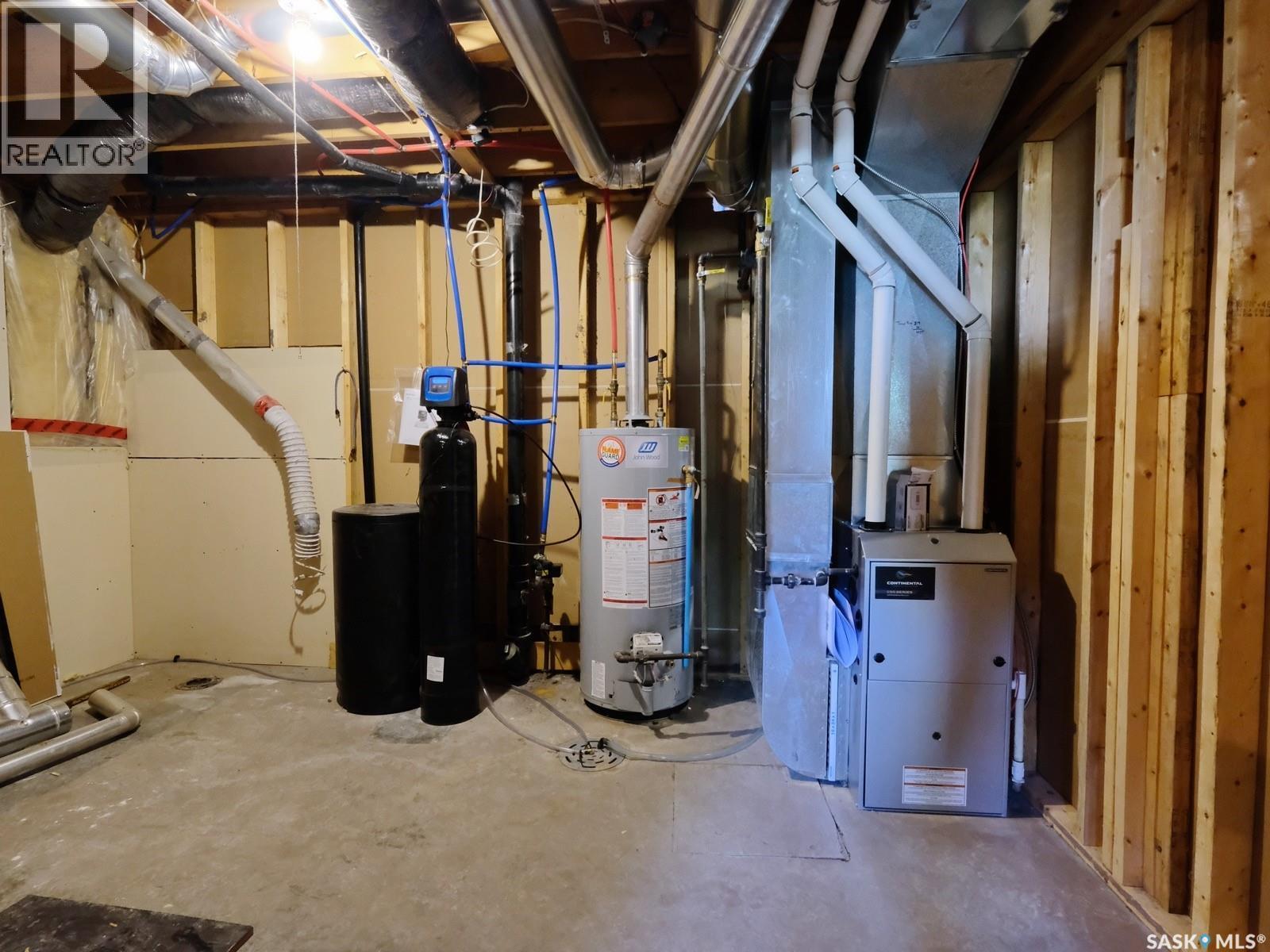 304 2Nd Avenue E, Biggar, SK - Indoor Photo Showing Basement