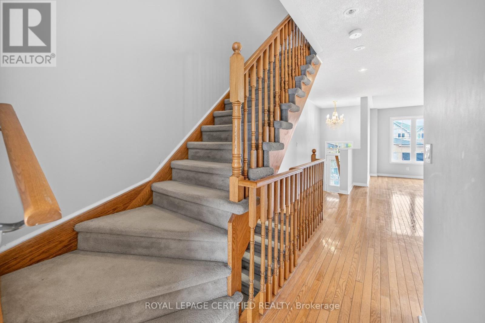 876 Scollard Court, Mississauga, ON - Indoor Photo Showing Other Room
