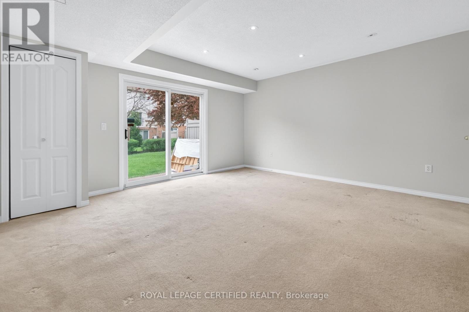 876 Scollard Court, Mississauga, ON - Indoor Photo Showing Other Room