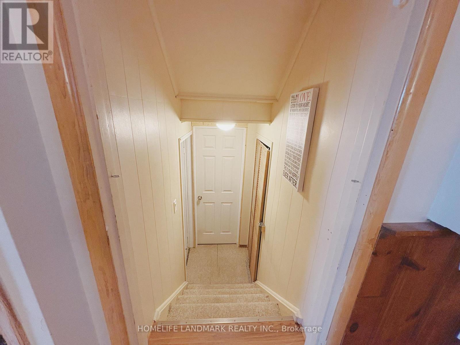 14 Lorraine Drive, Hamilton, ON - Indoor Photo Showing Other Room