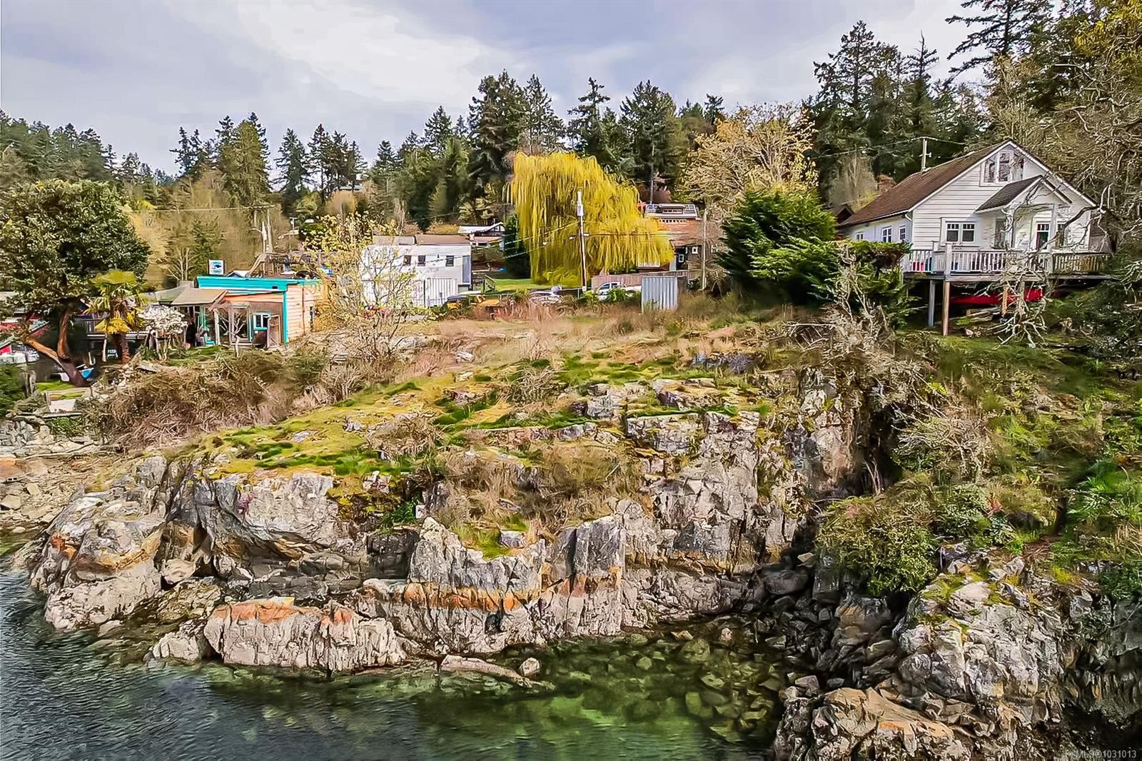 111 Morningside Rd, Salt Spring, BC