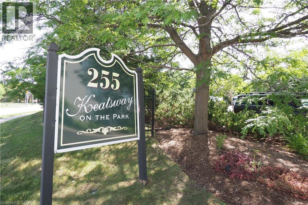 255 Keats Way Unit# 701, Waterloo, ON - Outdoor