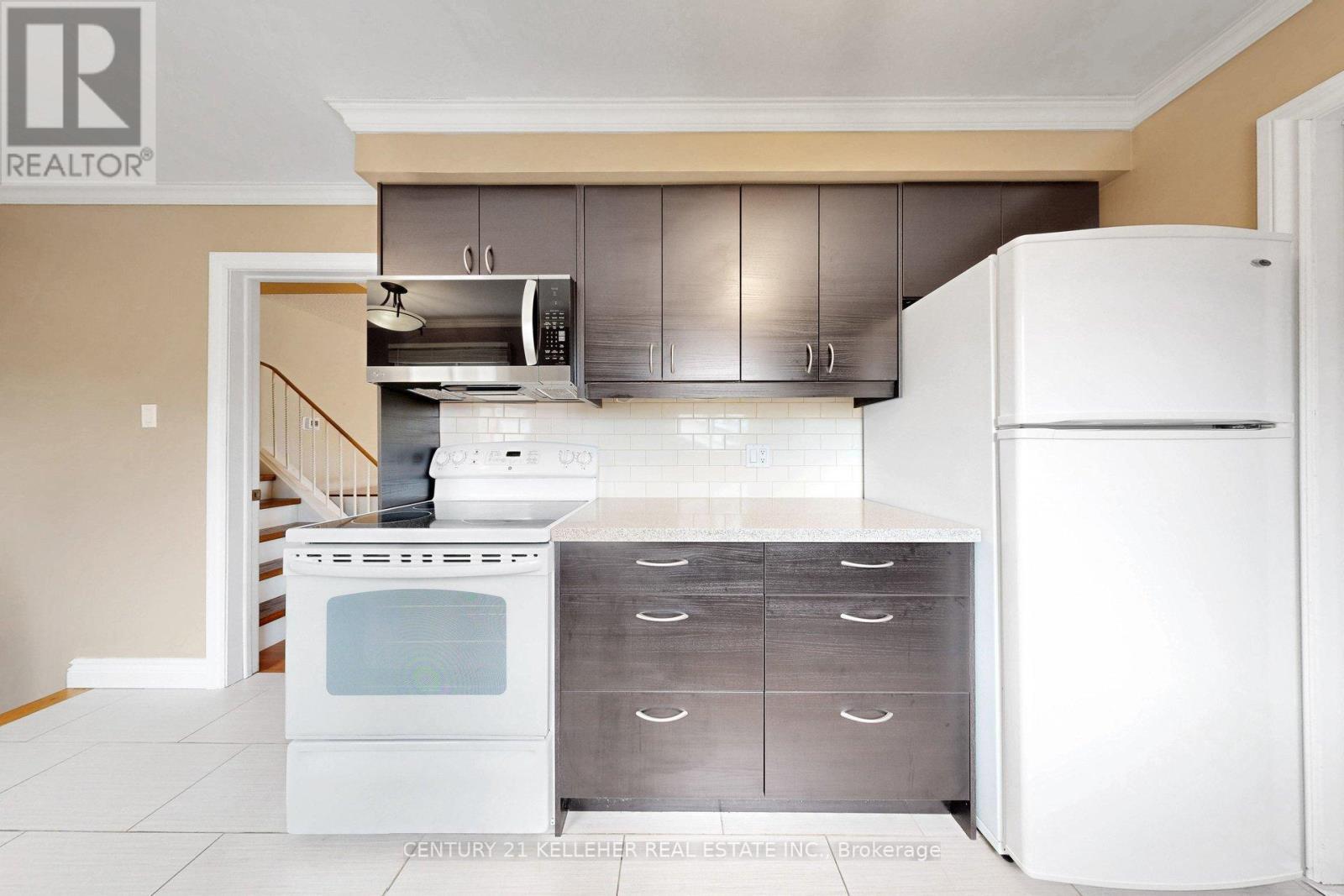 6251 Atherly Crescent, Mississauga, ON - Indoor Photo Showing Kitchen