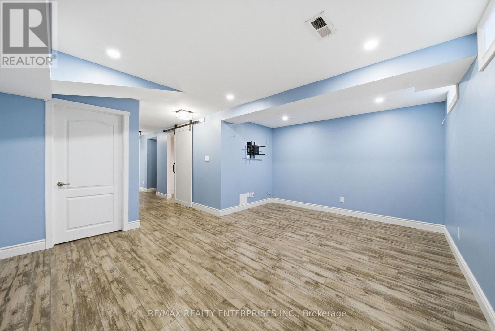 6930 Elliott Parliament Street, Mississauga, ON - Indoor Photo Showing Other Room