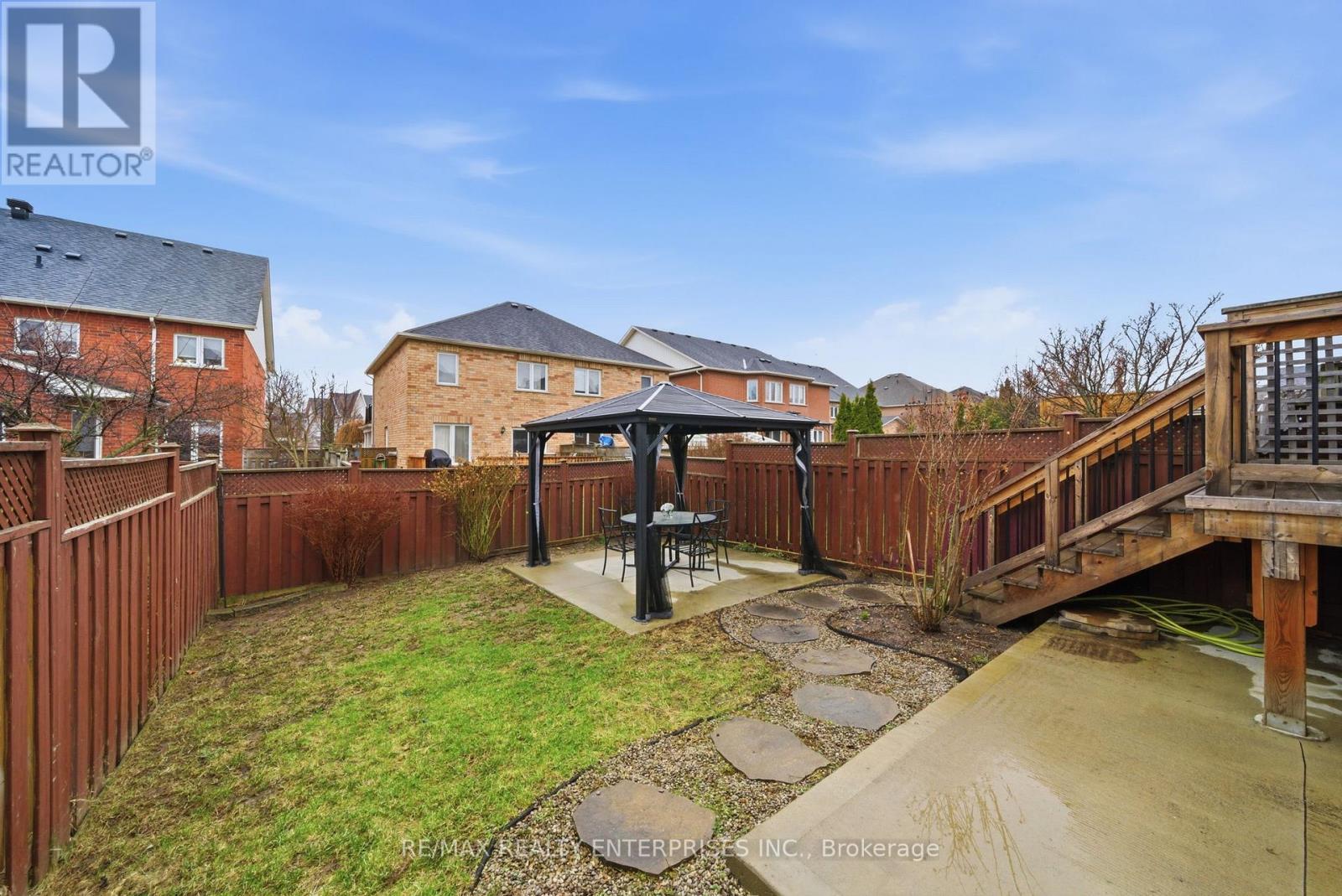 6930 Elliott Parliament Street, Mississauga, ON - Outdoor