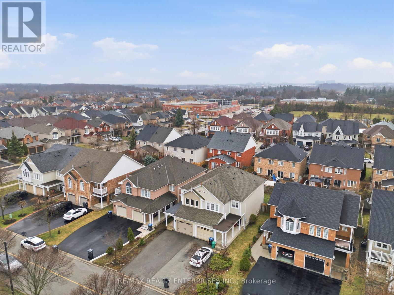 6930 Elliott Parliament Street, Mississauga, ON - Outdoor With View
