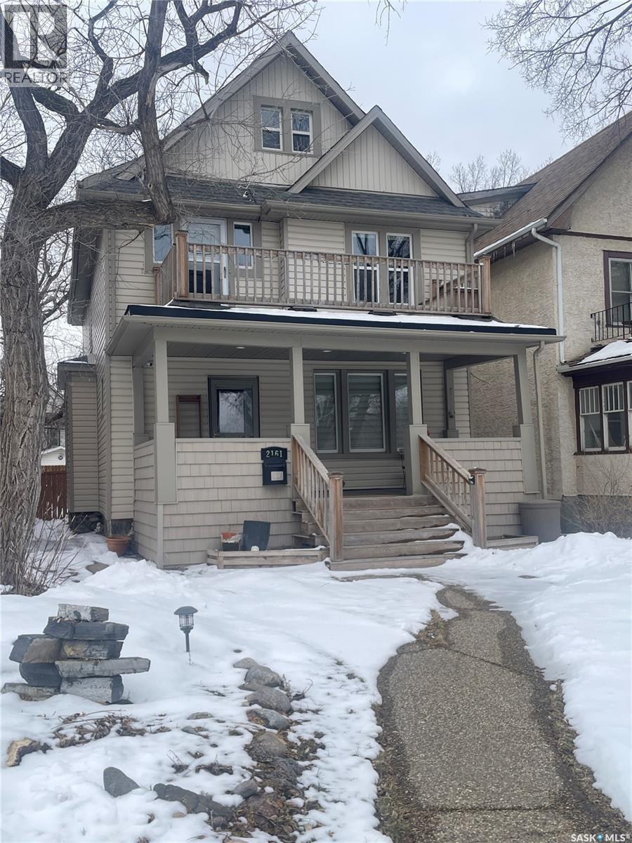 2161 Cameron Street, Regina, SK - Outdoor With Facade