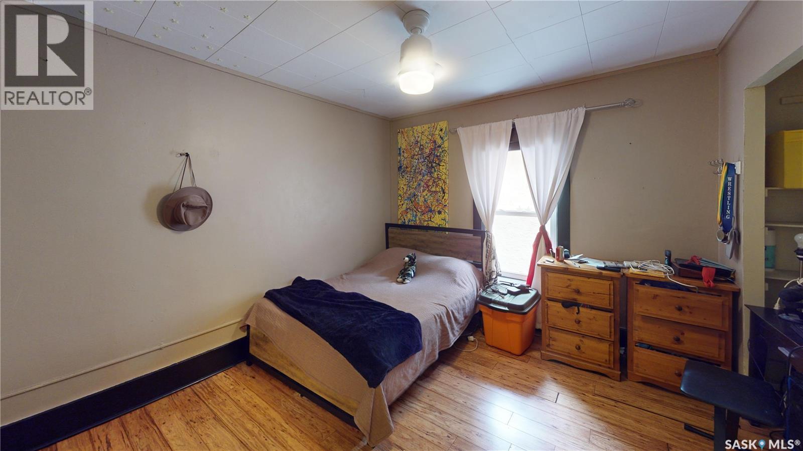 2161 Cameron Street, Regina, SK - Indoor Photo Showing Bedroom