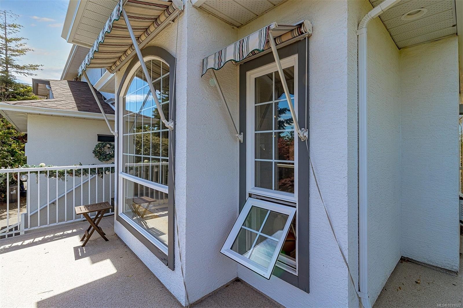 2619 Crystalview Dr, Langford, BC