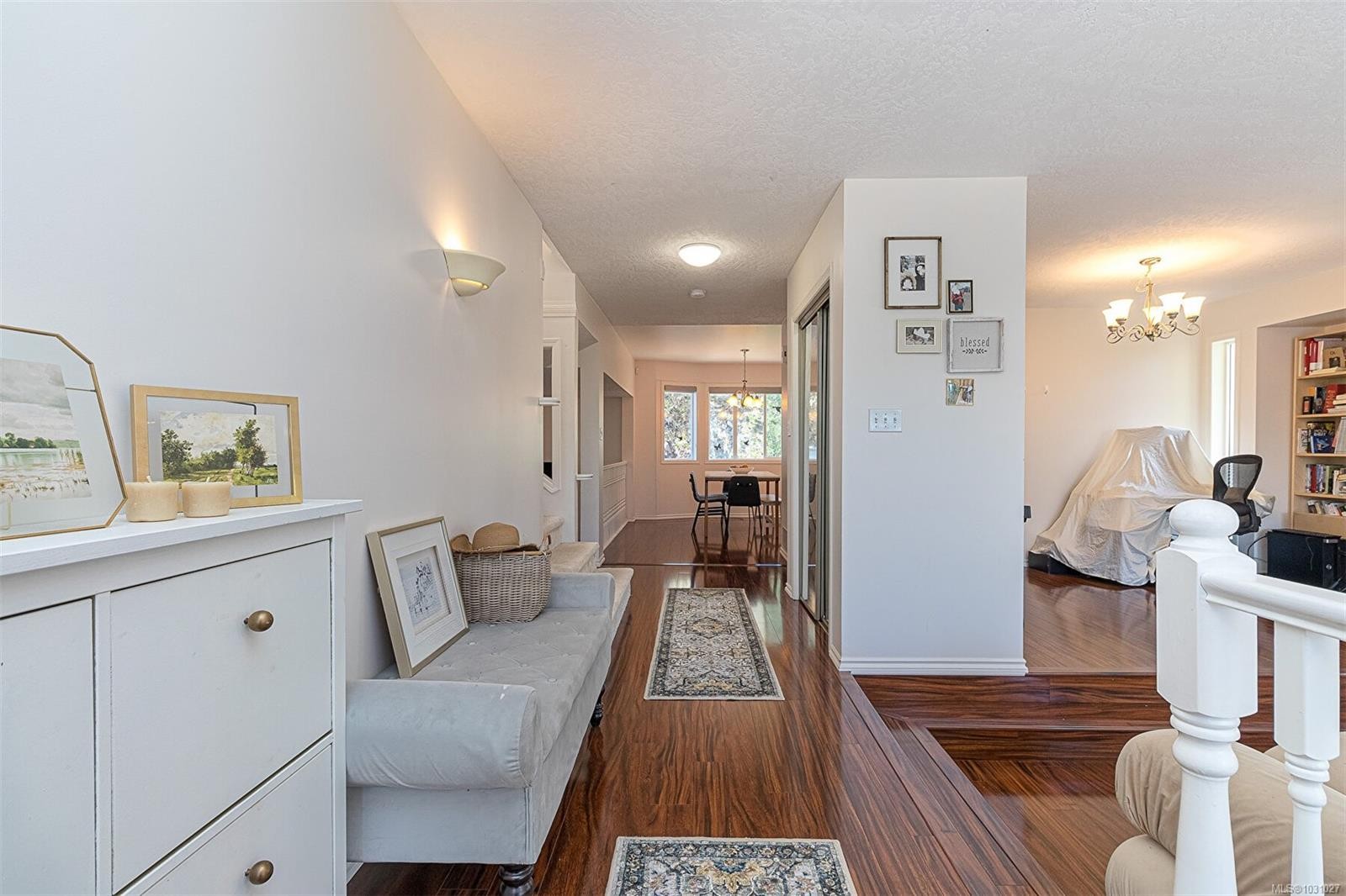 2619 Crystalview Dr, Langford, BC
