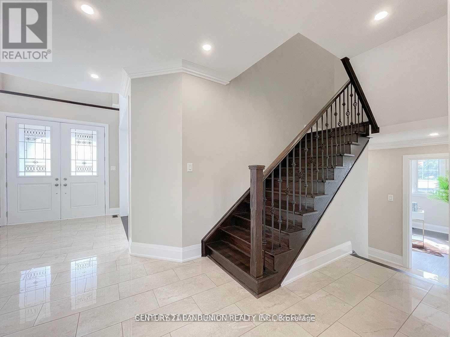 2 Stonebridge Drive, Markham, ON - Indoor Photo Showing Other Room