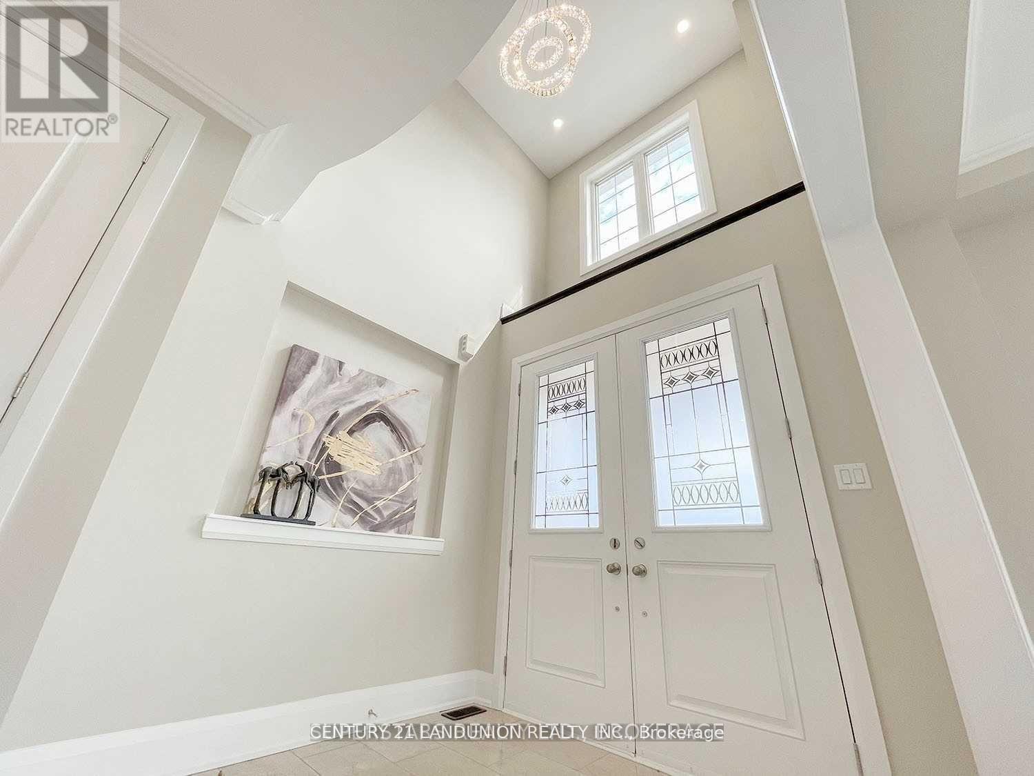 2 Stonebridge Drive, Markham, ON - Indoor Photo Showing Other Room