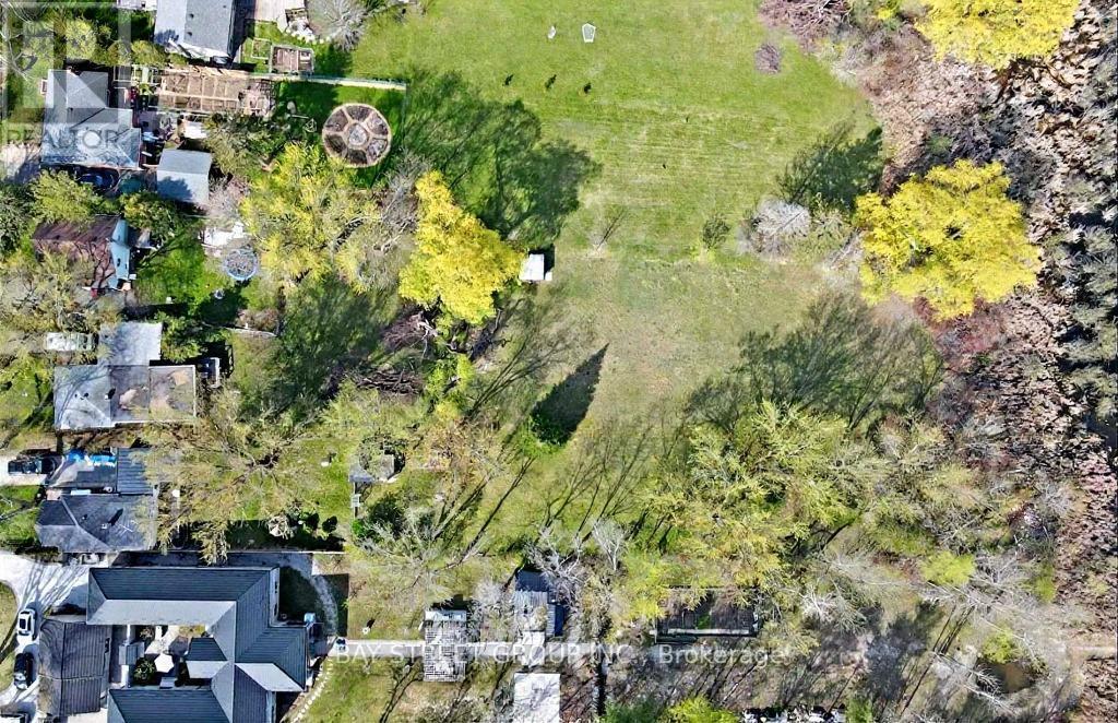 26 Douglas Road, Richmond Hill, ON - Outdoor With View