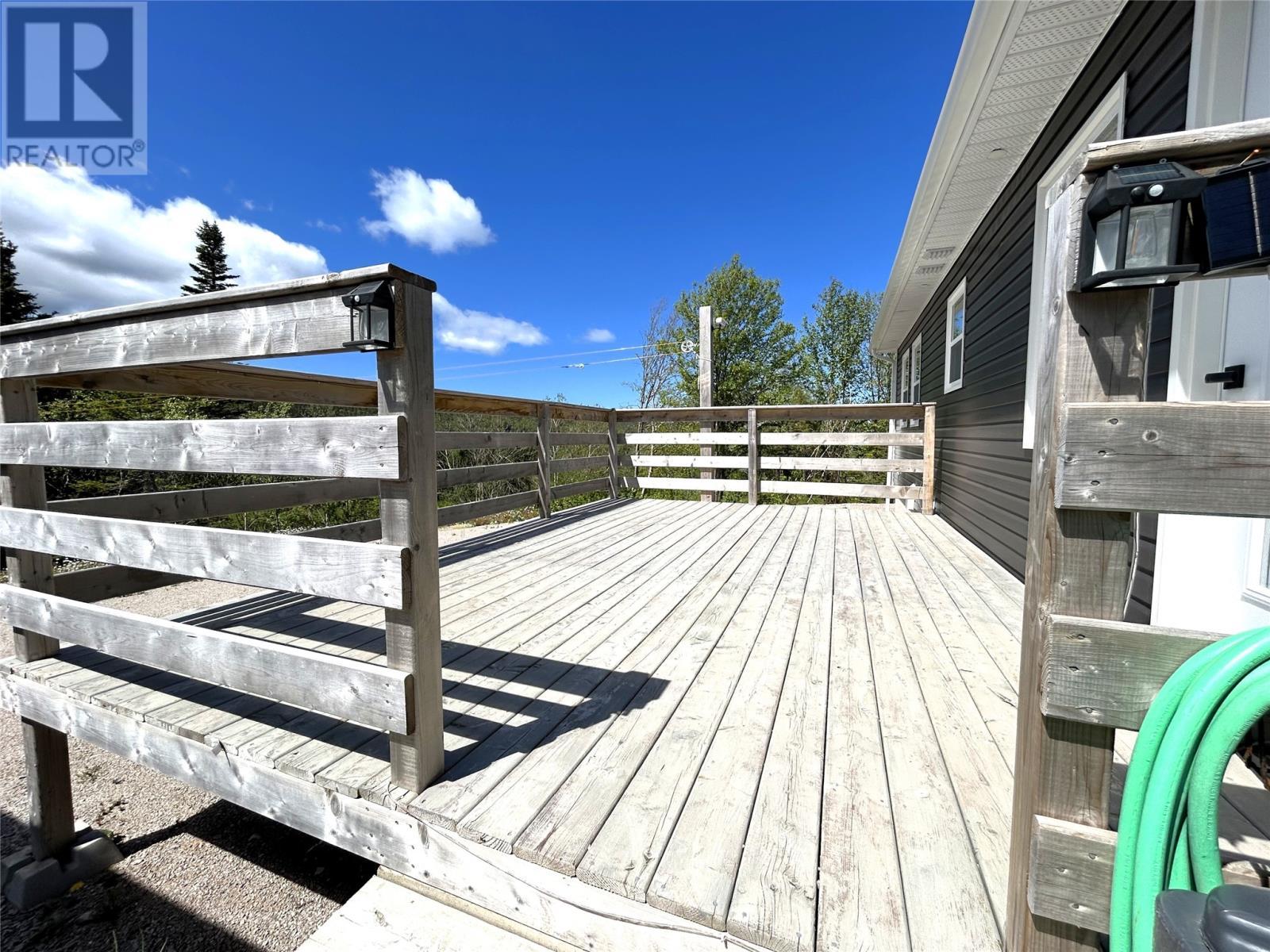 Deck - 39 Main Road, Piccadilly, NL