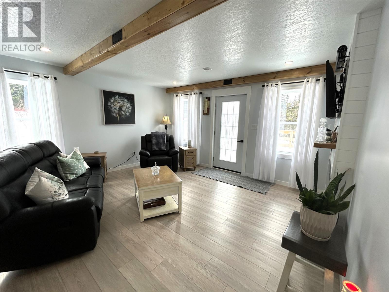 Living Room - 39 Main Road, Piccadilly, NL