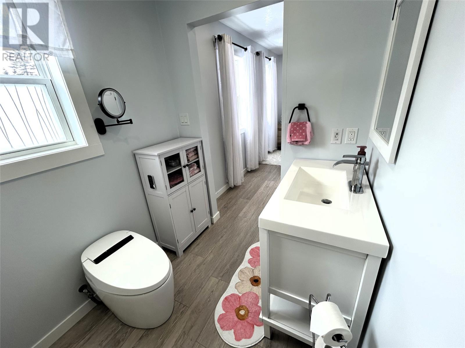 Ensuite - 39 Main Road, Piccadilly, NL