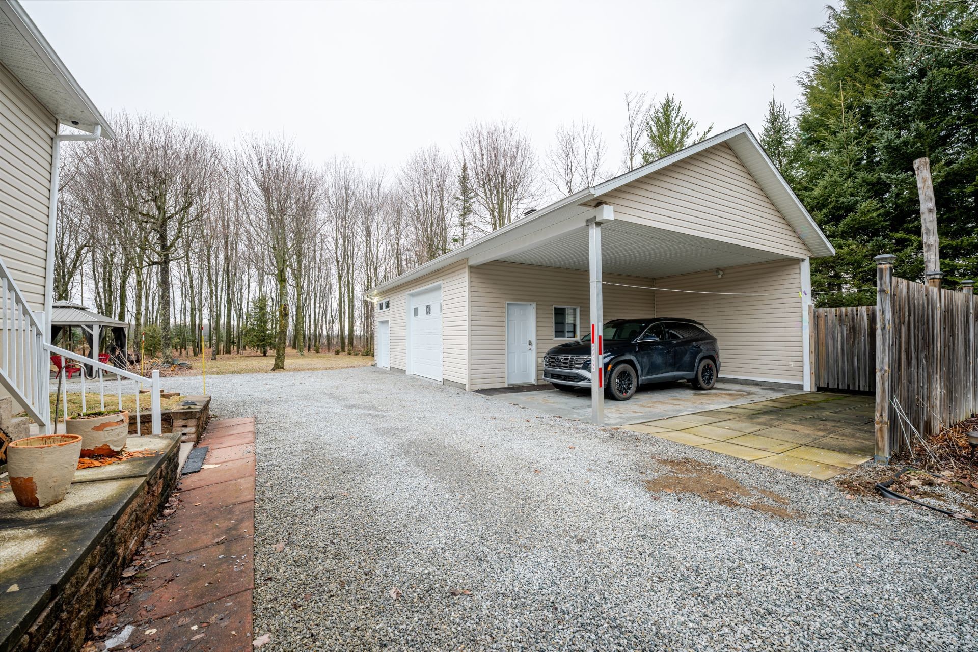 Garage - 321 Ch. Bourassa, Acton Vale, QC - Outdoor