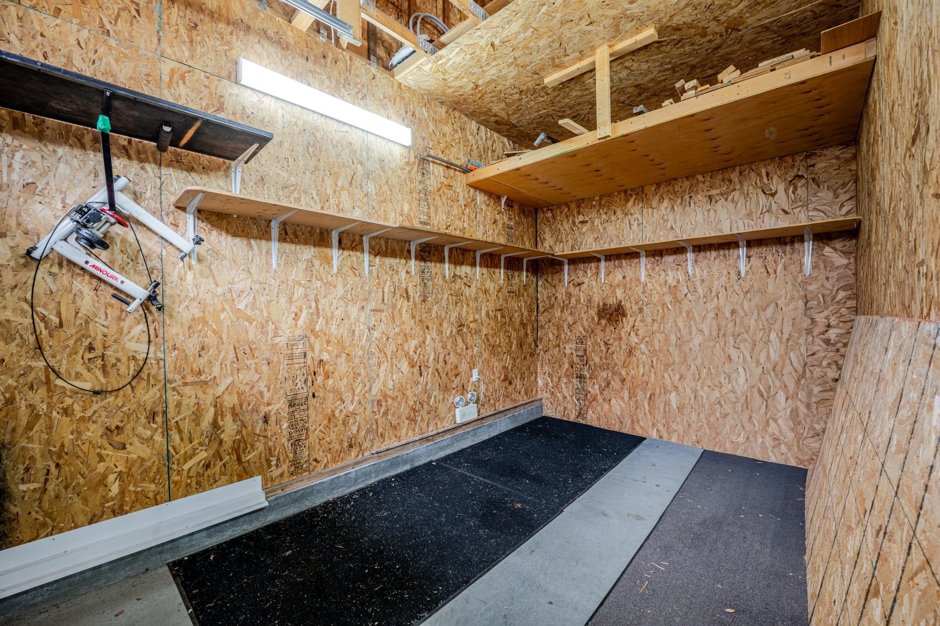 Garage - 321 Ch. Bourassa, Acton Vale, QC - Indoor Photo Showing Other Room