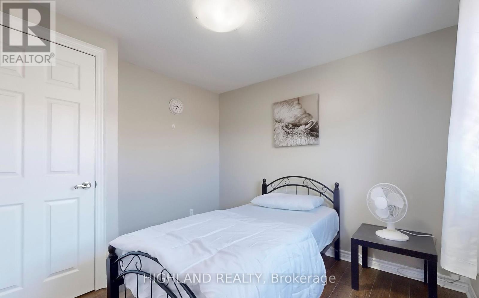 1139 Shadeland Drive, Mississauga, ON - Indoor Photo Showing Bedroom