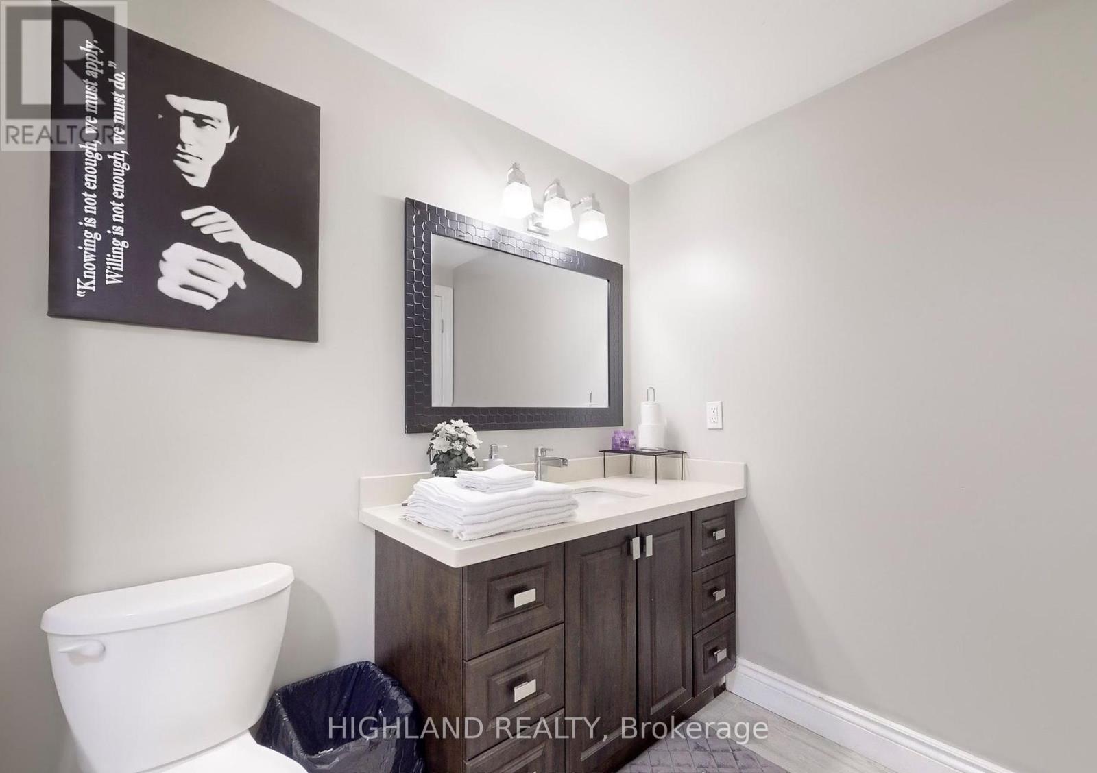 1139 Shadeland Drive, Mississauga, ON - Indoor Photo Showing Bathroom